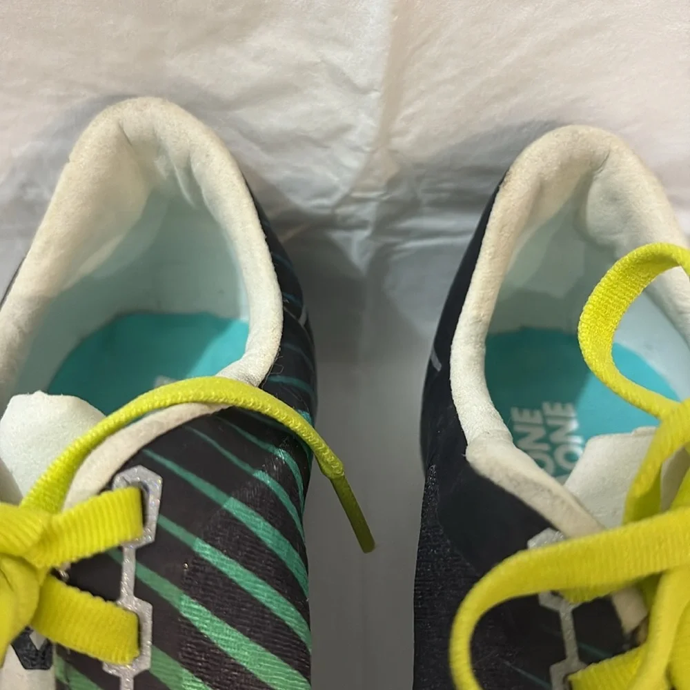 Hoka One One hoka one